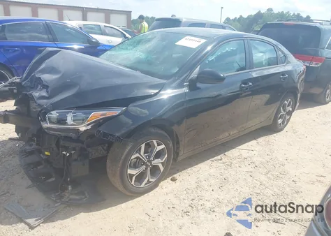 2020 Kia Forte Lxs z USA, uszkodzony, nr VIN 3KPF24AD4LE175702